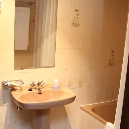 Hotel Puerta Nazari 2*